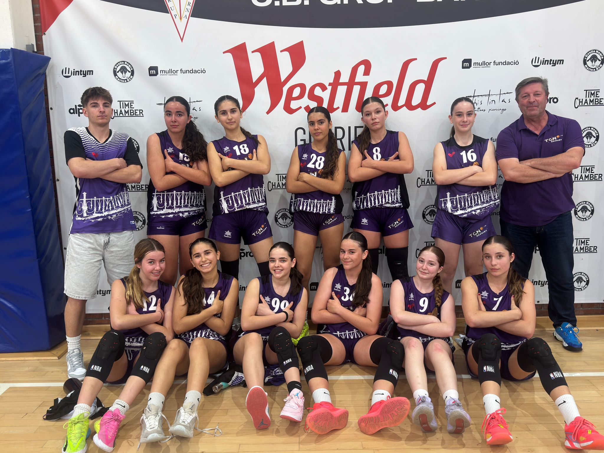 INFANTIL FEMENI 12A GRUP BARNA